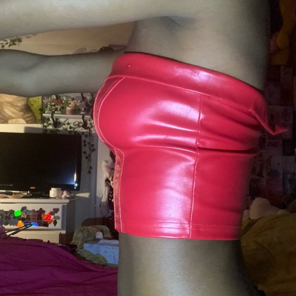 Red Leather tube top - Picture 5 of 6